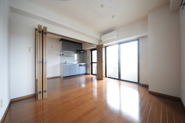 居室・リビング　～駅から近い物件はやっぱりいい～