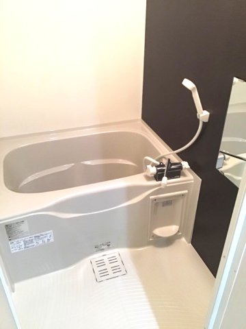バス・シャワールーム　お風呂です
