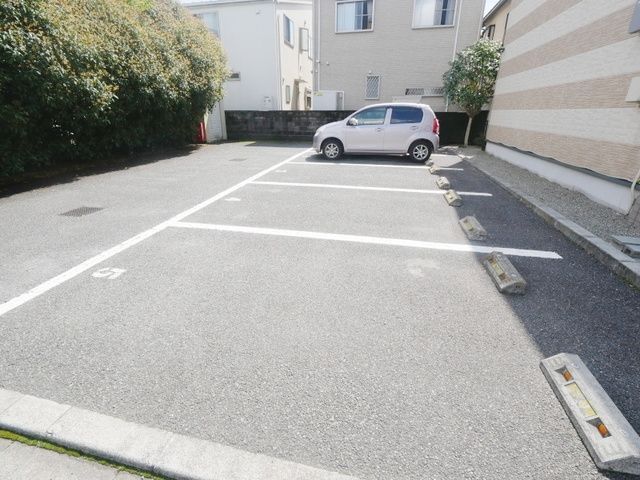 駐車場　★お部屋探しはタウンハウジング橋本店まで★