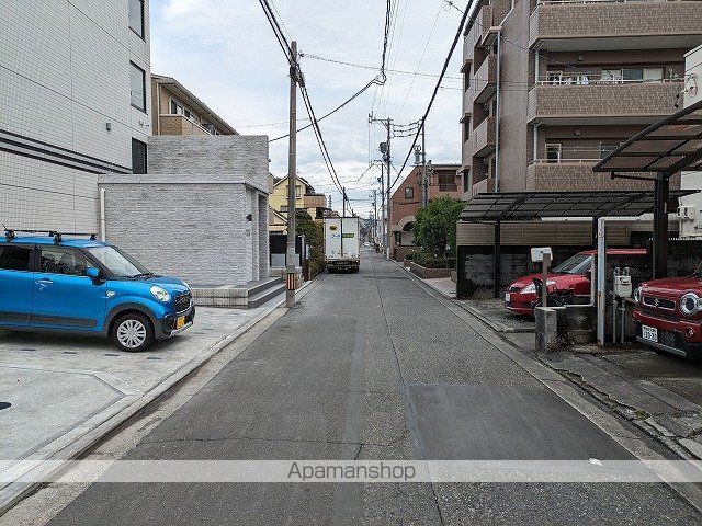 その他　前面道路（その他）まで2m