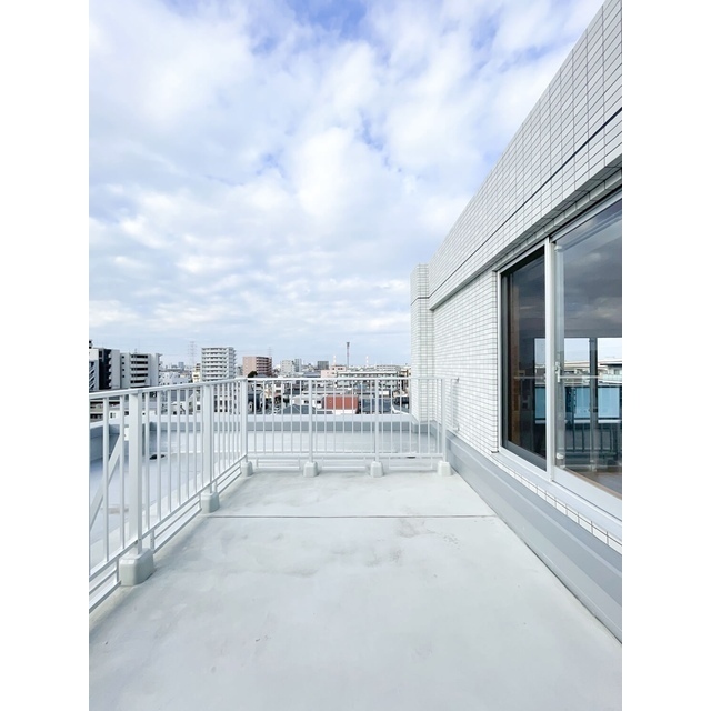 バルコニー　バルコニー付きです