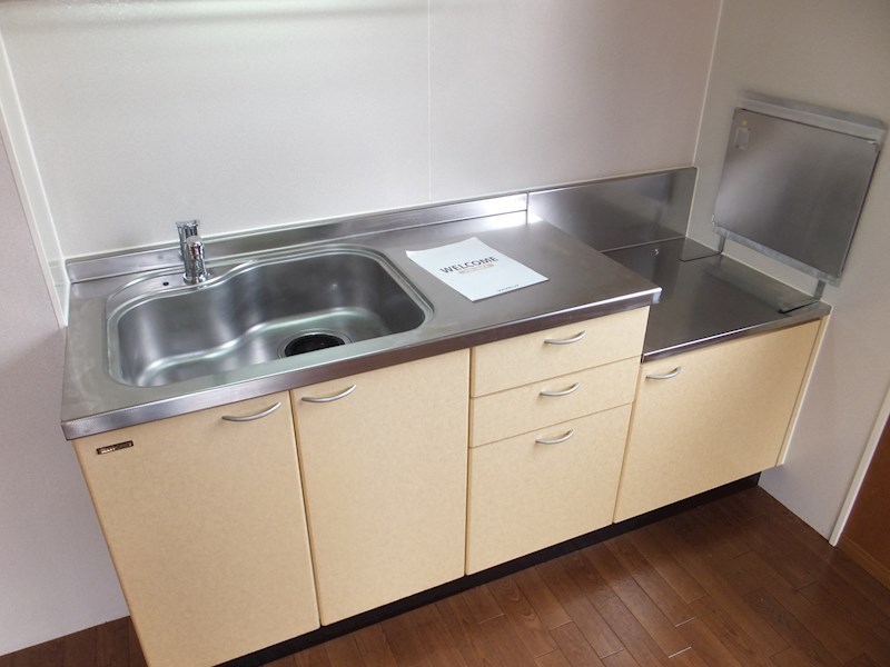 キッチン　キッチン※他号室の参考写真となります