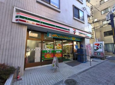 コンビニ　セブンイレブン中野弥生町2丁目店（コンビニ）まで292m