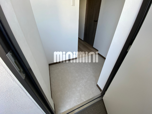 玄関　モデルルーム