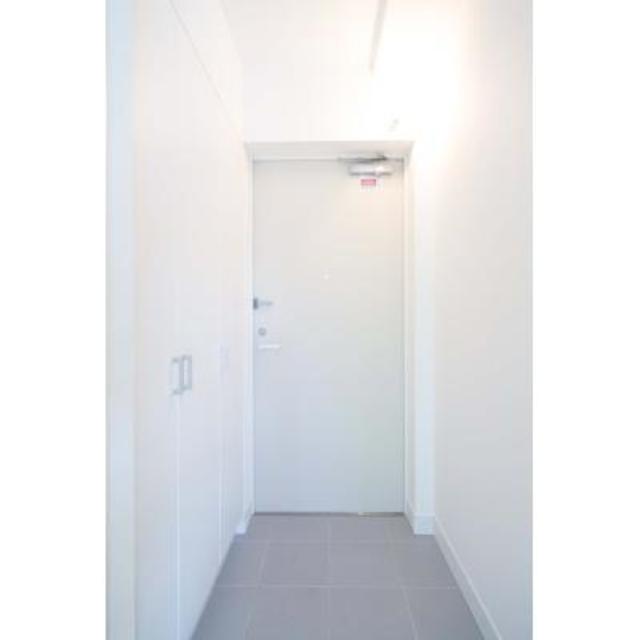 玄関　※写真は同タイプ住戸です。