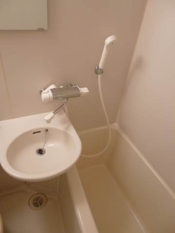 バス・シャワールーム　バスルーム