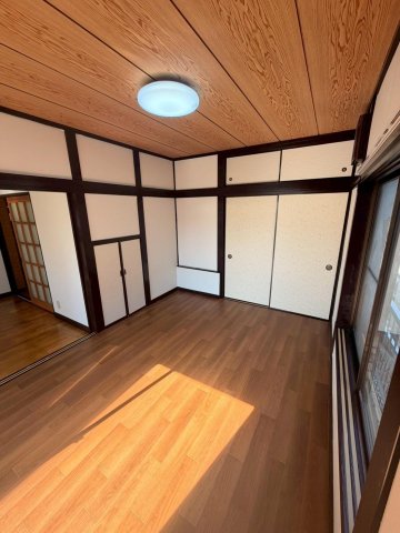 居室・リビング　綺麗なフローリングのお部屋