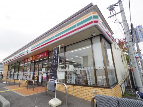 コンビニ　セブンイレブン 桜井阿部店（コンビニ）まで519m