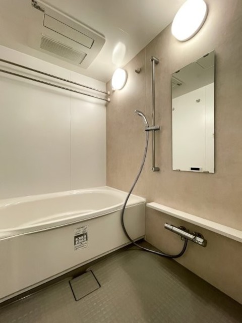 バス・シャワールーム　※写真は同タイプ住戸です。