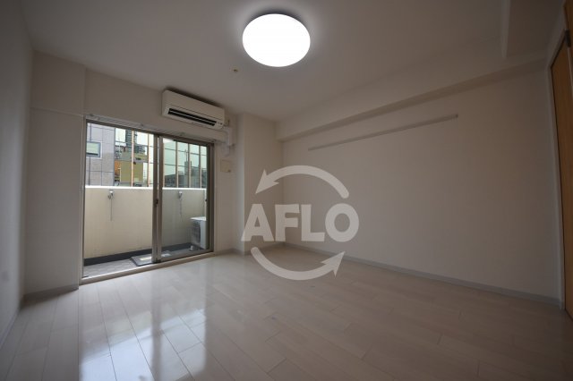 居室・リビング　クレビオス天満橋　リビング