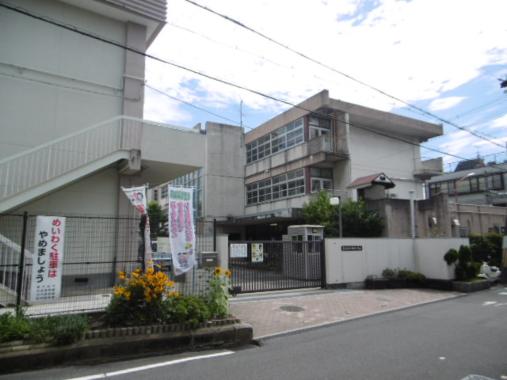 小学校　東大阪市立 縄手小学校（小学校）まで344m