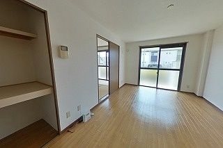 居室・リビング　※現況優先