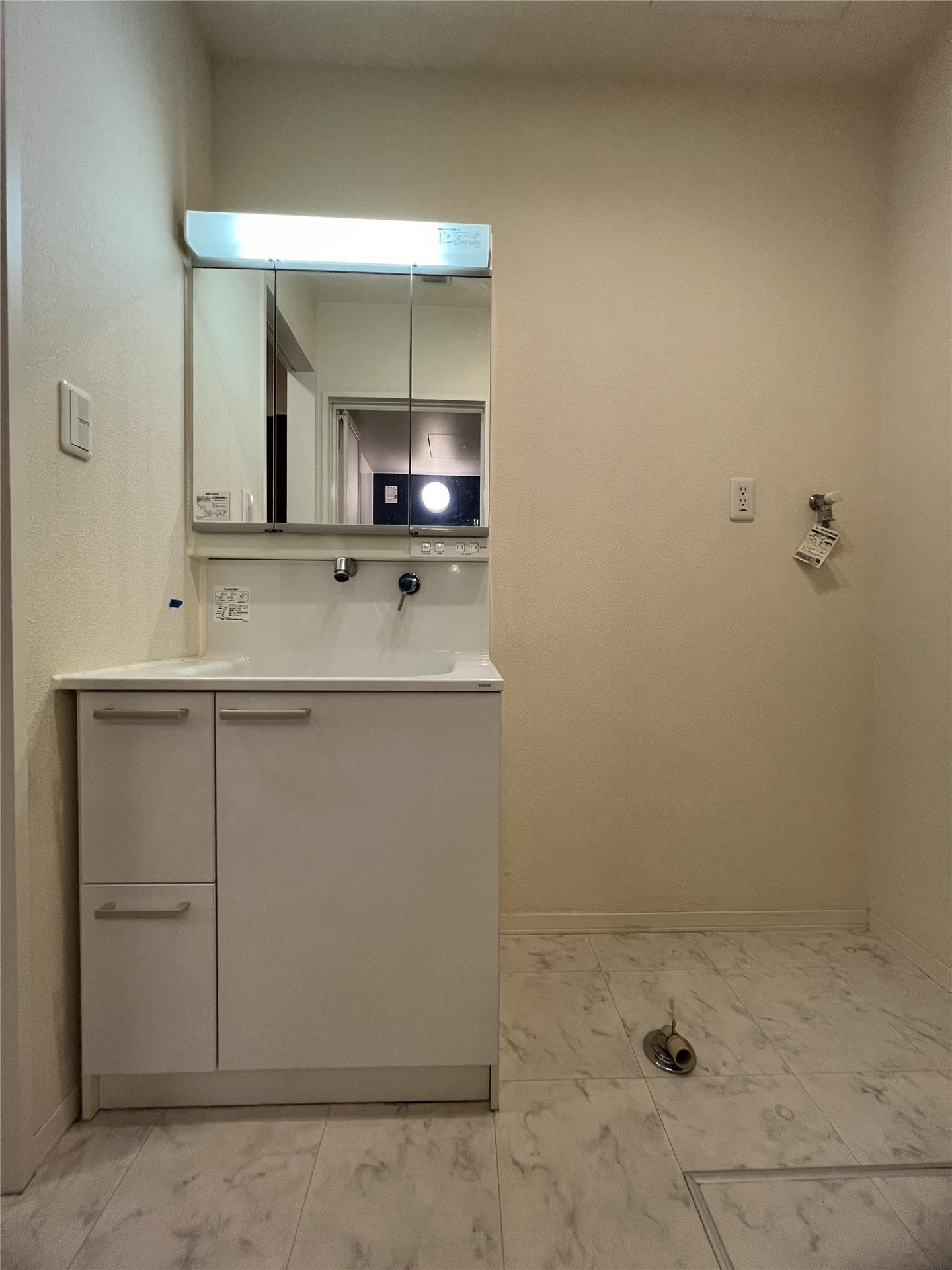 洗面設備　洗面所