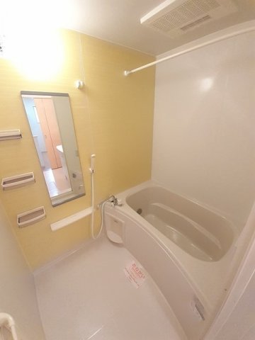 バス・シャワールーム　お風呂で日々の疲れを落としましょう