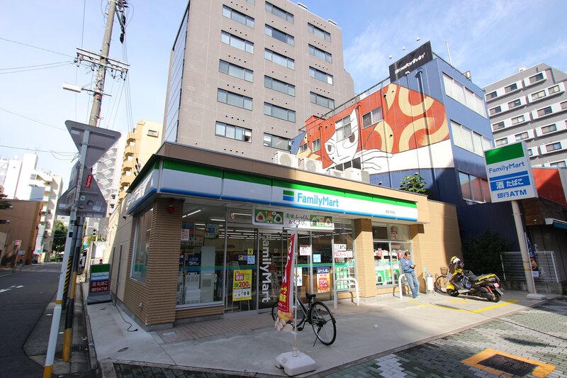 コンビニ　ファミリーマート栄武平通店（コンビニ）まで88m