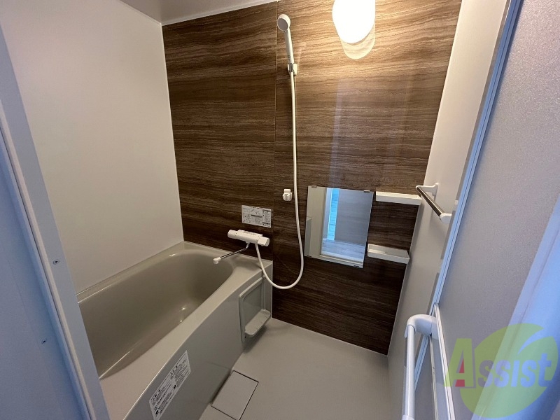 バス・シャワールーム　お風呂になります。一日の疲れを癒してくださいね。