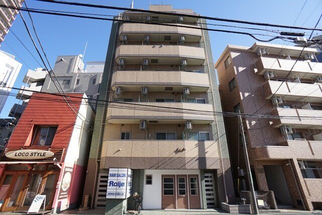 建物外観　外観タイル張りです