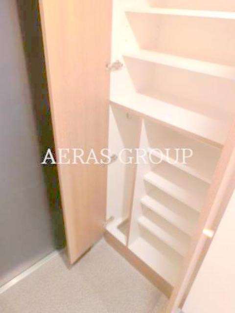 収納　シューズボックス