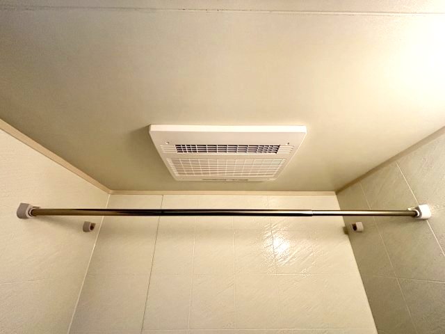 その他　雨の日でも安心の浴室乾燥暖房機★