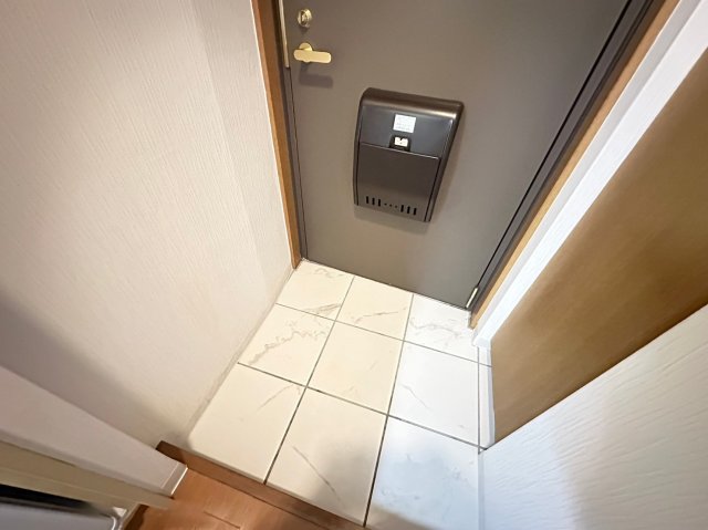 玄関　詳細は、RISUMO江坂本店までお問合せください♪