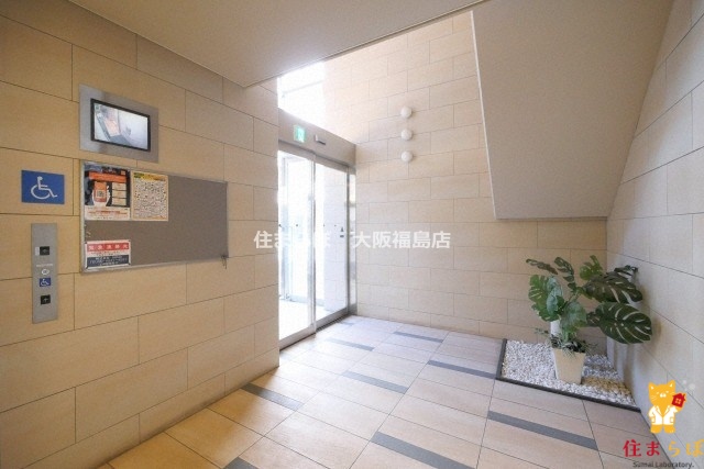 エントランス　共用部の印象も大切に