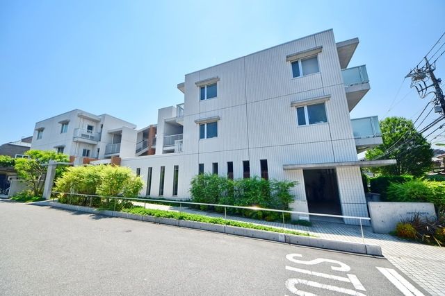 建物外観　★祖師ヶ谷大蔵駅から徒歩12分の所にあります★