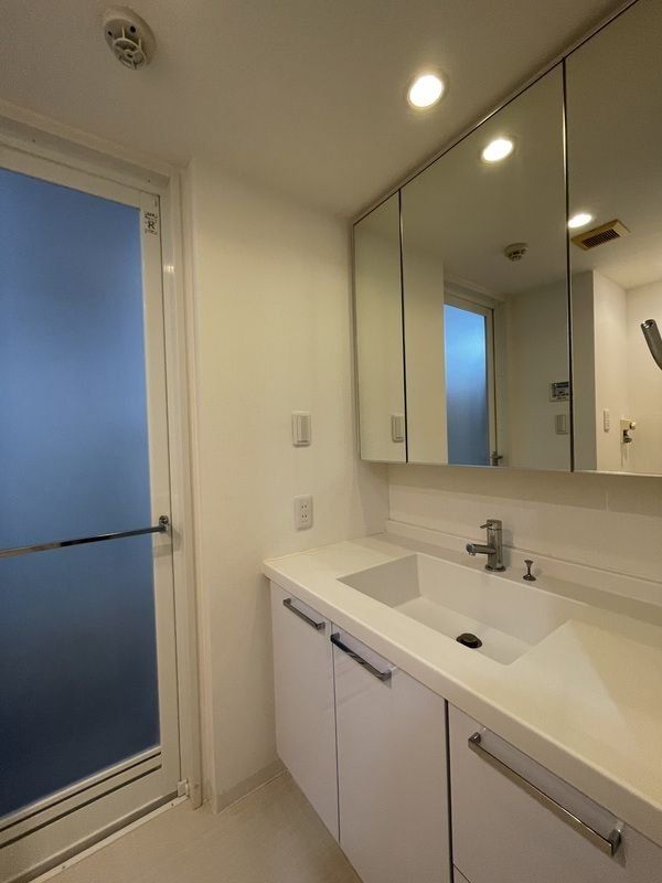 洗面設備　★清潔感のある洗面所★