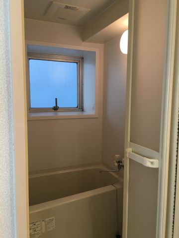 バス・シャワールーム　お風呂です