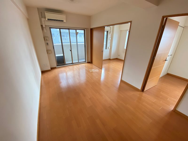 居室・リビング　※別のお部屋の写真です