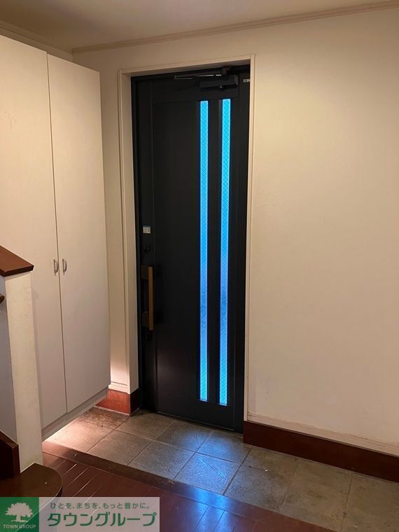 玄関　お部屋探しは株式会社　タウンハウジング　までお気軽にお問合…