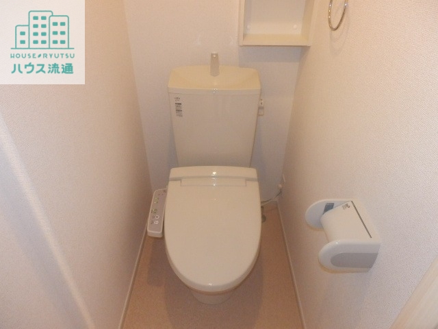 トイレ　※別号室の写真です