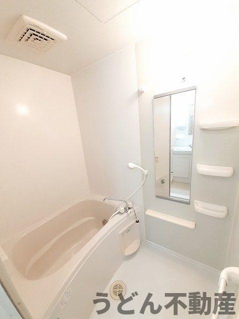 バス・シャワールーム　うどん県のお部屋探しはうどん不動産へ うどんちゃんとLINE