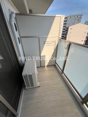 バルコニー　開放的で明るい空間を演出してくれるバルコニーです