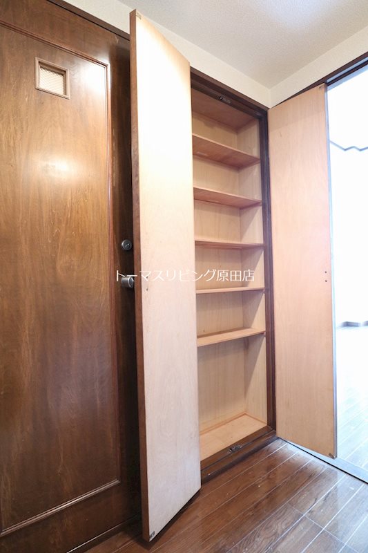 収納　210号室写真
