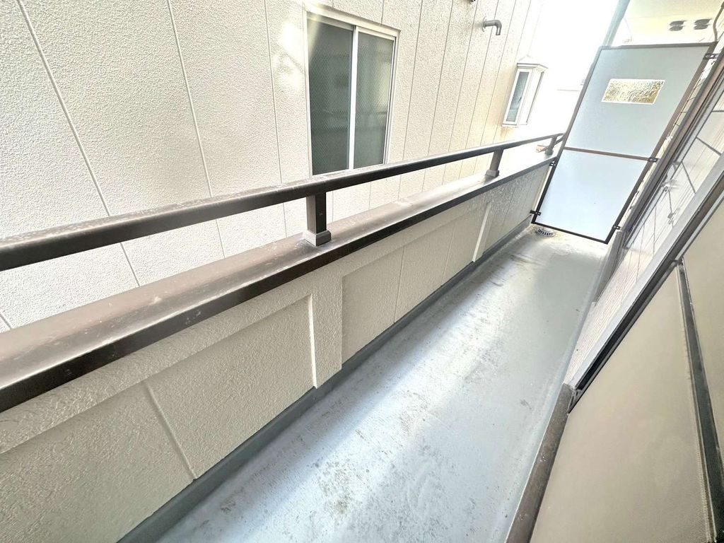 バルコニー　バルコニー