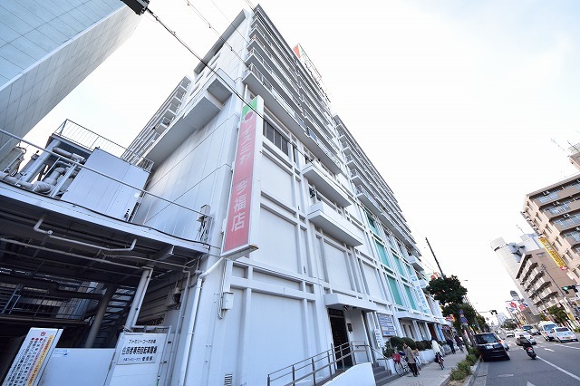 スーパー　イズミヤ　今福店（スーパー）まで291m