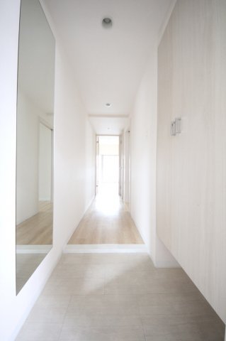 玄関　ブルフォルトゥーナ扇町