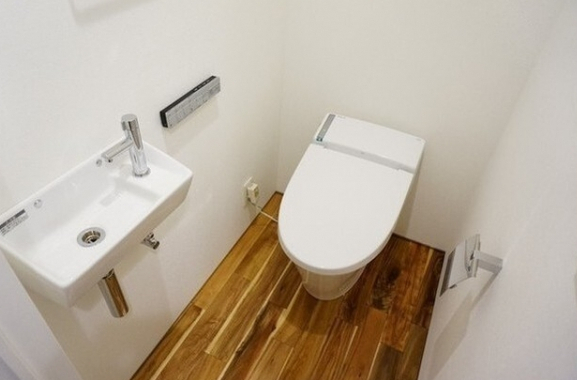 トイレ　シンプルなトイレ！