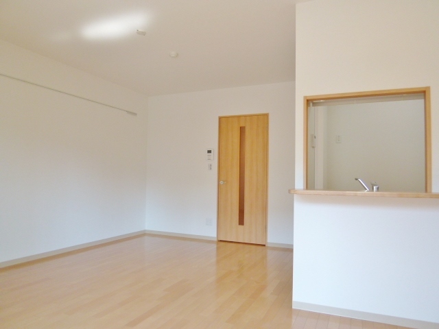 居室・リビング　104号室の写真です。