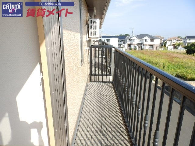 バルコニー　同物件別室反転タイプ画像