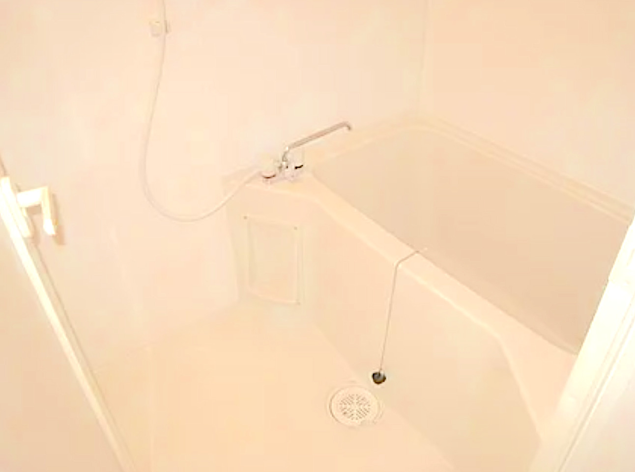 バス・シャワールーム　浴室