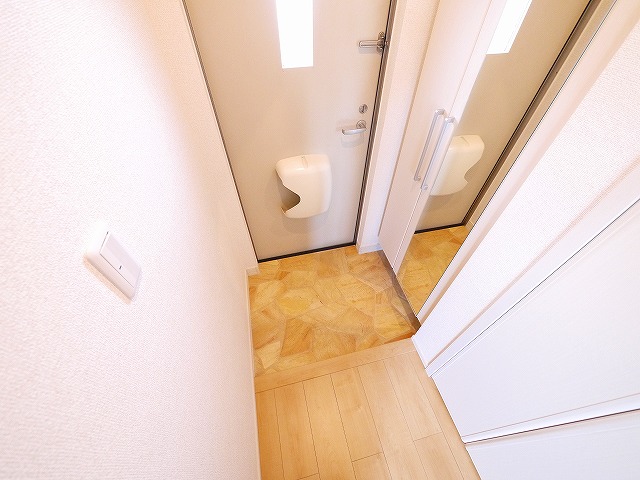 玄関　明るい玄関です