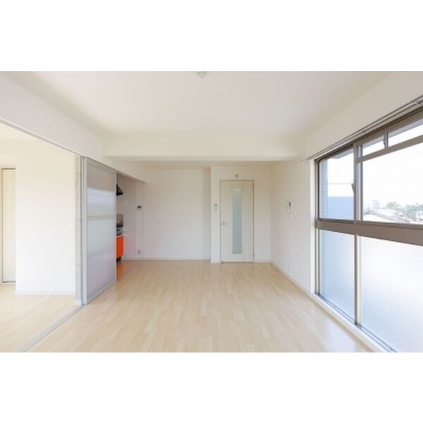 居室・リビング　広いリビング☆