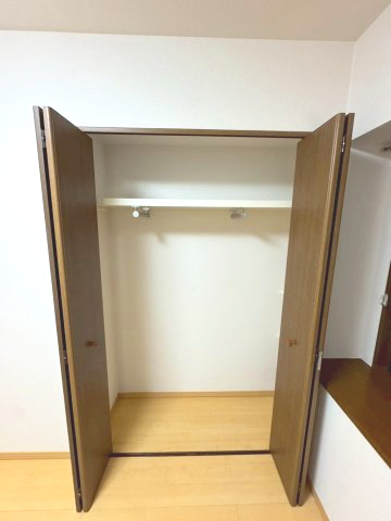 収納　洋室にはそれぞれクローゼット付