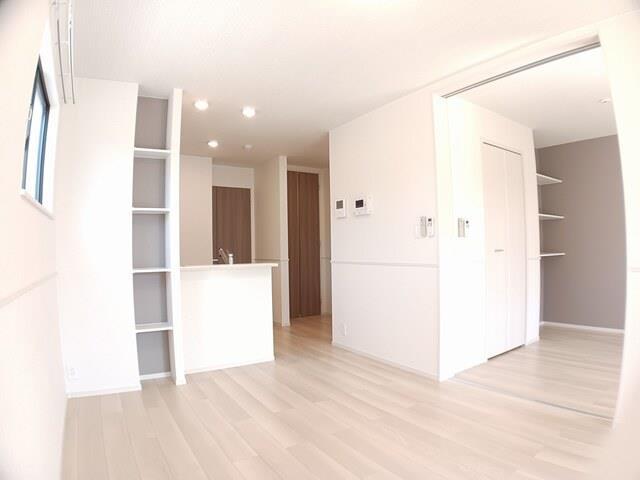 居室・リビング　リビング