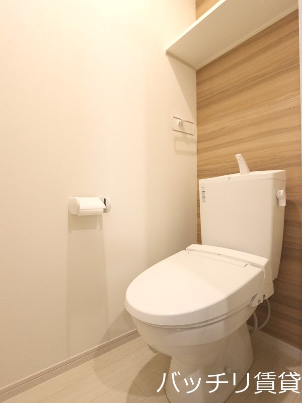 トイレ　同型タイプの為、現状を優先いたします