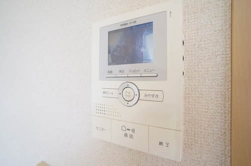 セキュリティ　カラーモニター付ドアホン♪