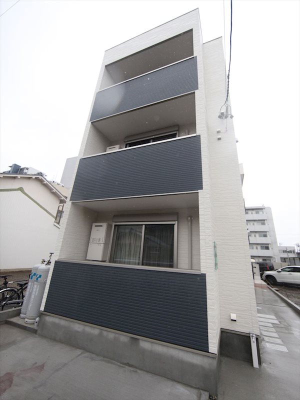 建物外観　外観　オートロック　宅配ＢＯＸ