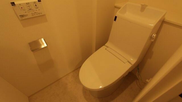 トイレ　落ち着いたトイレです
