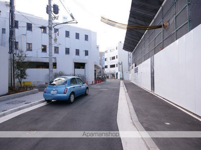 その他　前面道路（その他）まで0m